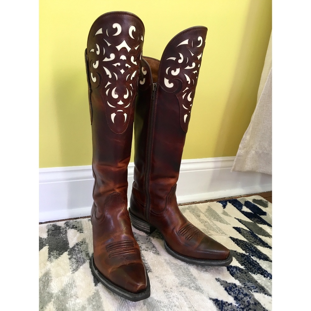 Ariat Hacienda Tall Boot 7.5B - Like New in Box!